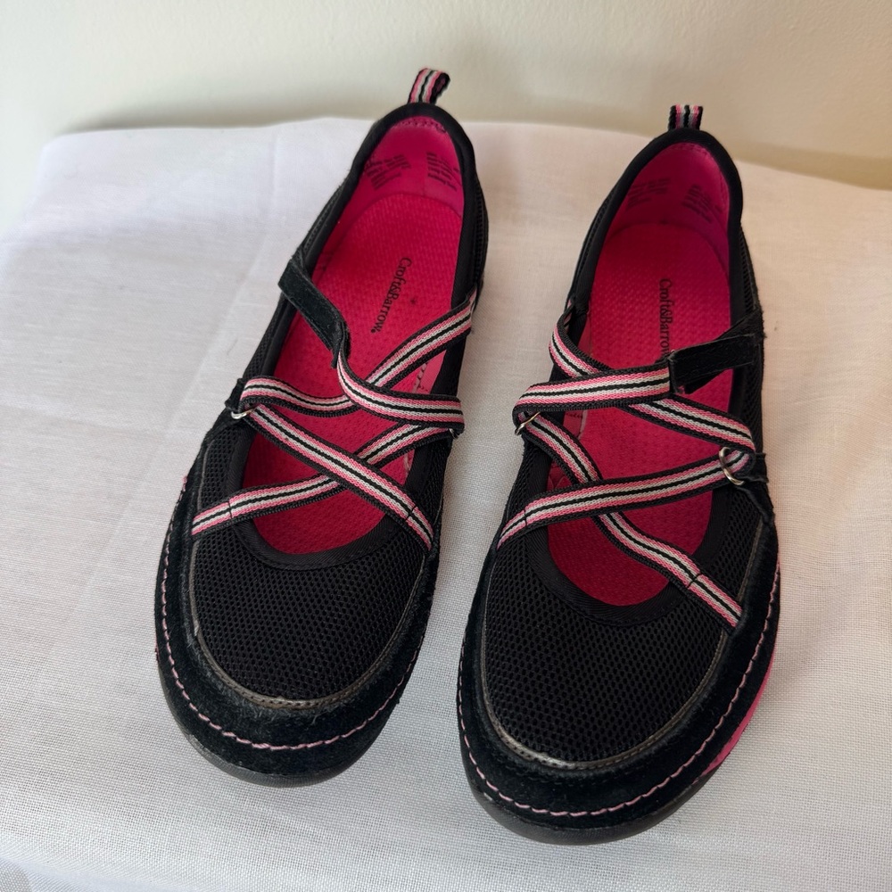 Croft & Barrow Sz 6.5 Women's Black & Pink Sporty Shoes 0003